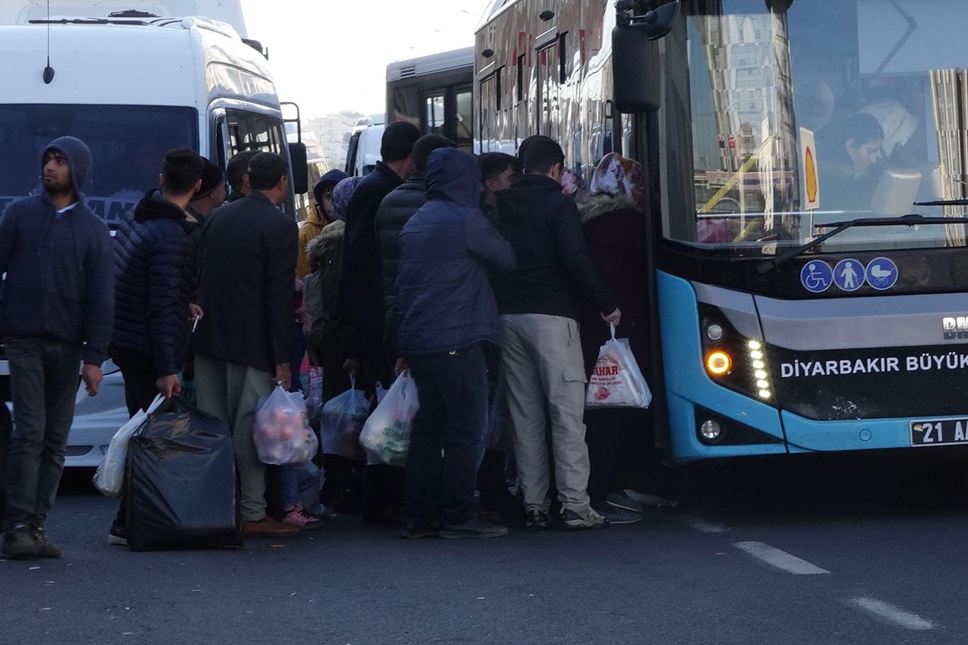 Diyarbakır'da toplu taşıma araçları yetersiz kalıyor